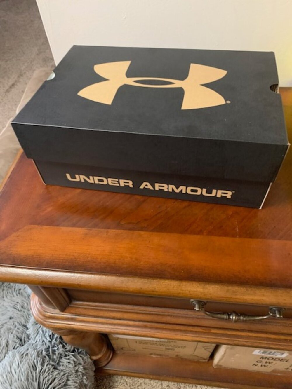 NWT Under Armour gray and red sneakers - Picture 7 of 7